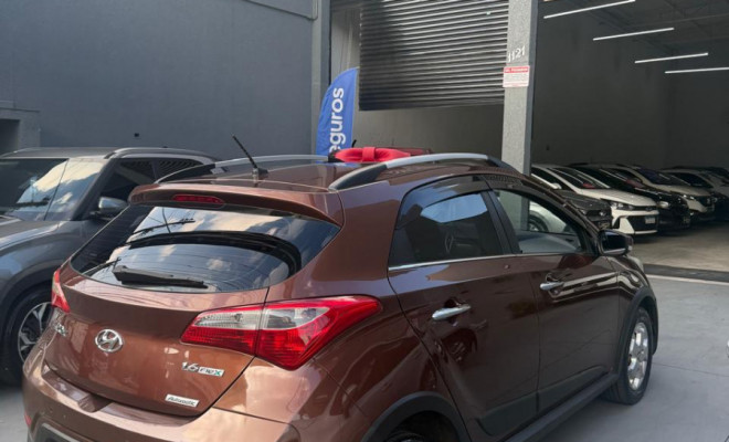 Hyundai HB20X Premium 1.6 Flex 16V Aut. 2014 Flex-3