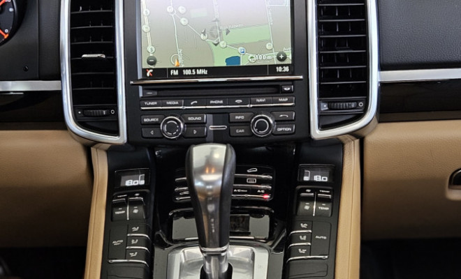 Porsche Cayenne V6 3.2/3.6 24V 2016 Gasolina-9