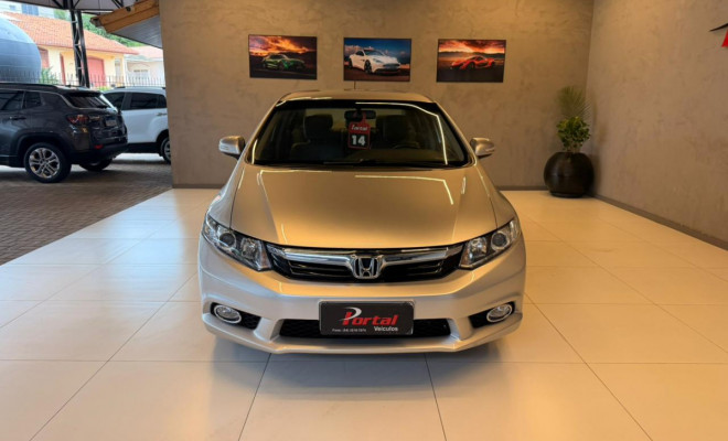 Honda Civic Sedan LXR 2.0 Flexone 16V Aut. 4p 2014 Flex-1