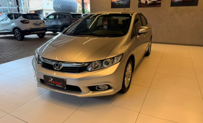 Honda Civic Sedan LXR 2.0 Flexone 16V Aut. 4p 2014 Flex-2