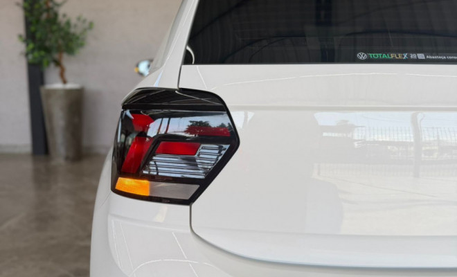 VW - VolksWagen Polo Track 1.0 Flex 12V 5p 2024 Flex-13