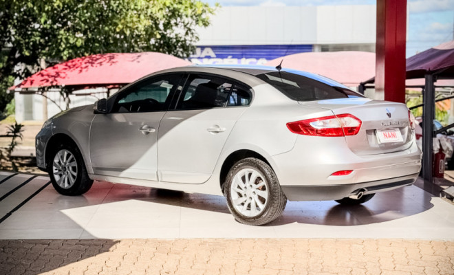 Renault FLUENCE Sed. Dynamique 2.0 16V FLEX Mec. 2013 Flex-4