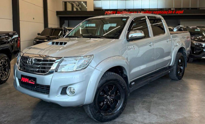 Toyota Hilux CD SRV D4-D 4x4 3.0 TDI Diesel Aut 2014 Diesel