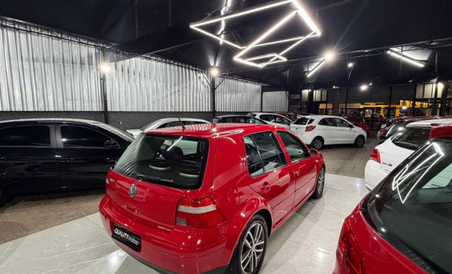 VW - VolksWagen Golf 1.6Mi/ 1.6Mi Gener./Black & Silver 2004 Gasolina-2