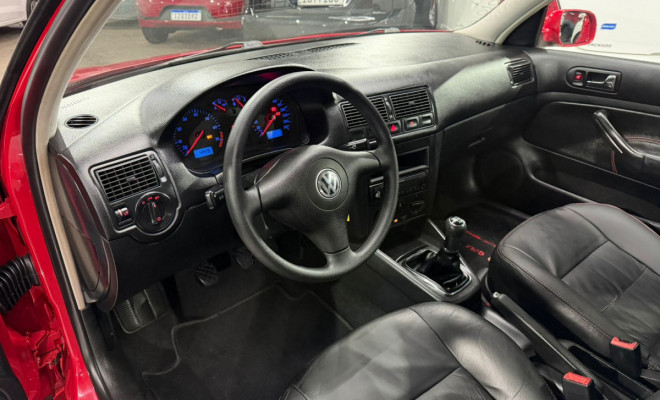 VW - VolksWagen Golf 1.6Mi/ 1.6Mi Gener./Black & Silver 2004 Gasolina-6
