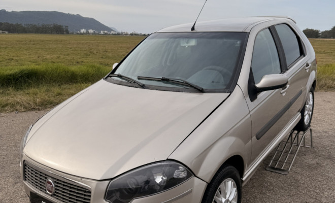 Fiat Palio ELX 1.4 Fire/30 Anos F. Flex 8V 4p 2010 Flex-5