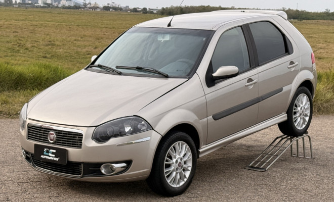 Fiat Palio ELX 1.4 Fire/30 Anos F. Flex 8V 4p 2010 Flex
