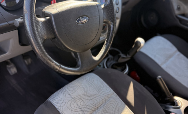 Ford Fiesta Sed. 1.6 8V Flex 4p 2009 Flex-9