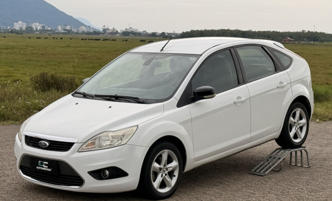 Ford Focus 2.0 16V/SE/SE Plus Flex 5p Aut. 2013 Flex