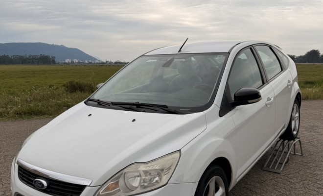 Ford Focus 2.0 16V/SE/SE Plus Flex 5p Aut. 2013 Flex-4