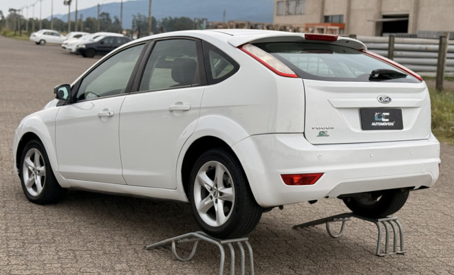 Ford Focus 2.0 16V/SE/SE Plus Flex 5p Aut. 2013 Flex-5