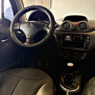 Citroën C3 GLX 1.4/ GLX Sonora 1.4 Flex 8V 5p 2009 Flex-3