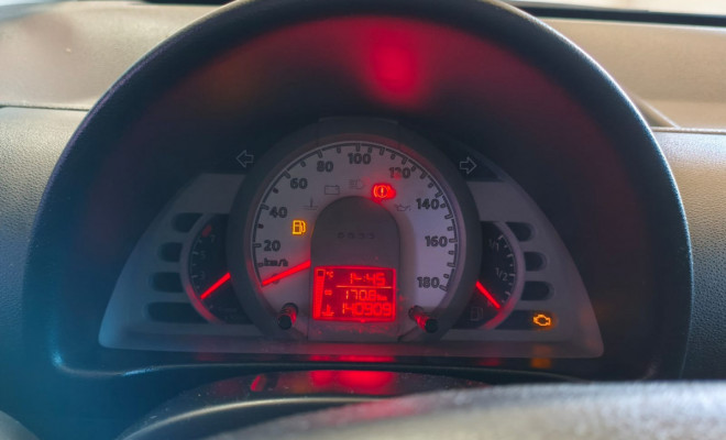 VW - VolksWagen Fox Route 1.0 Mi Total Flex 8V 5p 2008 Flex-12