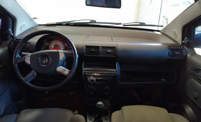 VW - VolksWagen Fox Route 1.0 Mi Total Flex 8V 5p 2008 Flex-8