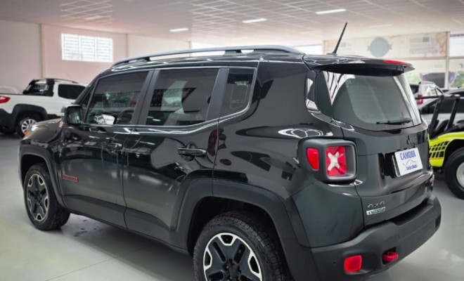 Jeep Renegade Trailhawk 2.0 4x4 TB Diesel Aut 2016 Diesel-4