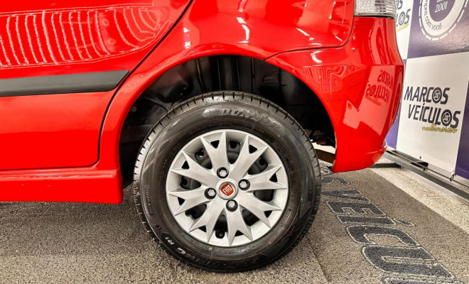 Fiat Palio Celebration 1.0 Fire Flex 8V 4p 2015 Flex-8