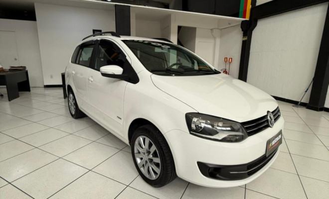 VW - VolksWagen SPACEFOX 1.6/ 1.6 Trend Total Flex 8V 5p 2013 Flex-4