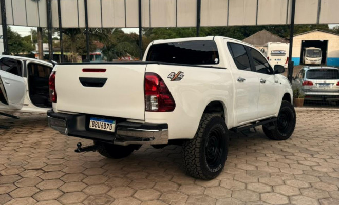 Toyota Hilux CD SR 4x4 2.8 TDI Diesel Aut. 2018 Diesel-2