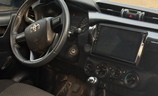 Toyota Hilux CD SR 4x4 2.8 TDI Diesel Aut. 2018 Diesel-4