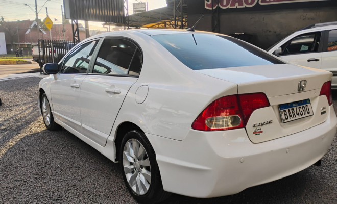 Honda Civic Sed. LXL/ LXL SE 1.8 Flex 16V Aut. 2010 Flex-2