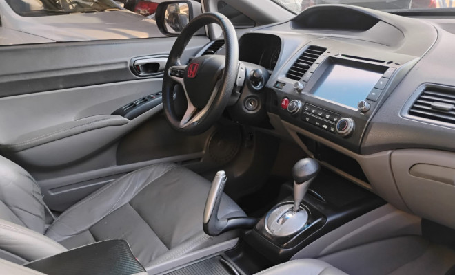Honda Civic Sed. LXL/ LXL SE 1.8 Flex 16V Aut. 2010 Flex-3