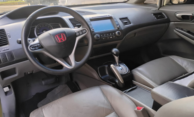 Honda Civic Sed. LXL/ LXL SE 1.8 Flex 16V Aut. 2010 Flex-4