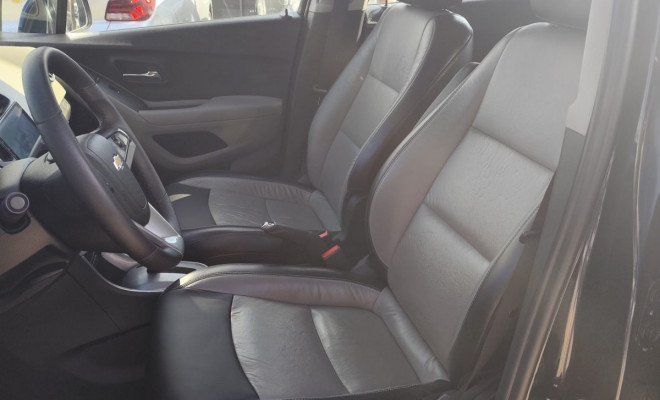 GM - Chevrolet TRACKER LTZ 1.8 16V Flex 4x2 Aut. 2015 Flex-4