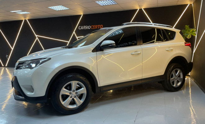 Toyota RAV4 2.0  Aut. 2013 Gasolina      4x4   Espaçosa e de mecanica confiavél-1