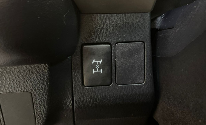 Toyota RAV4 2.0  Aut. 2013 Gasolina      4x4   Espaçosa e de mecanica confiavél-7