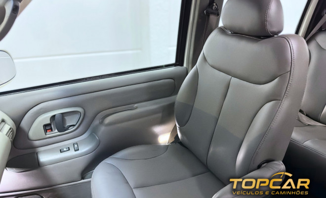 GM - Chevrolet Silverado G. Blazer DLX/ Std 4.2 Dies.TB 1999 Diesel-10