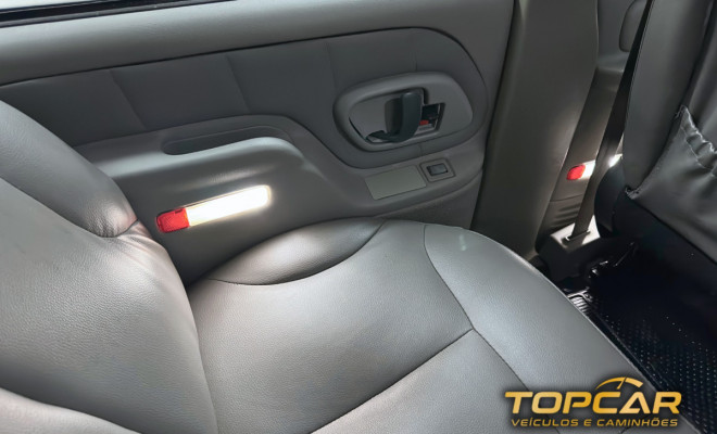 GM - Chevrolet Silverado G. Blazer DLX/ Std 4.2 Dies.TB 1999 Diesel-11