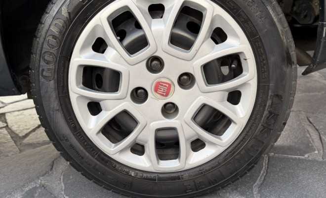 Fiat UNO VIVACE Celeb. 1.0 EVO F.Flex 8V 5p 2013 Flex-12