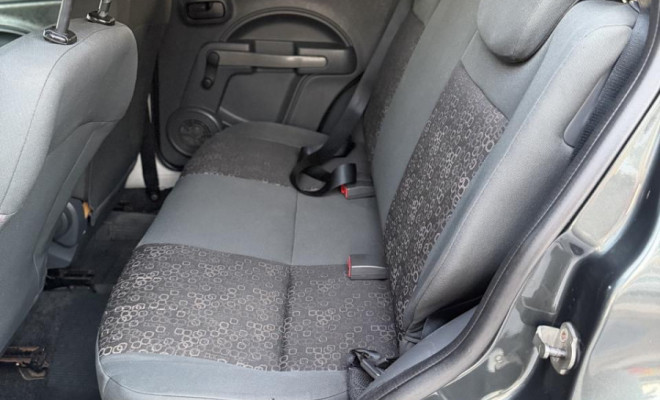 Fiat UNO VIVACE Celeb. 1.0 EVO F.Flex 8V 5p 2013 Flex-8