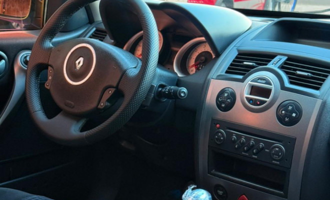 Renault Megane Grand Tour Dynam. Hi-Flex 1.6 16V 2012 Flex-4