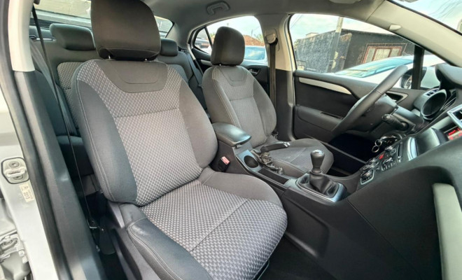 Citroën C4 LOUNGE Tendance 2.0 Flex 4p Mec. 2014 Flex-9
