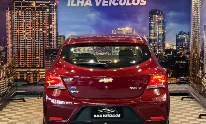 GM - Chevrolet ONIX HATCH LT 1.0 8V FlexPower 5p Mec. 2017 Flex-11