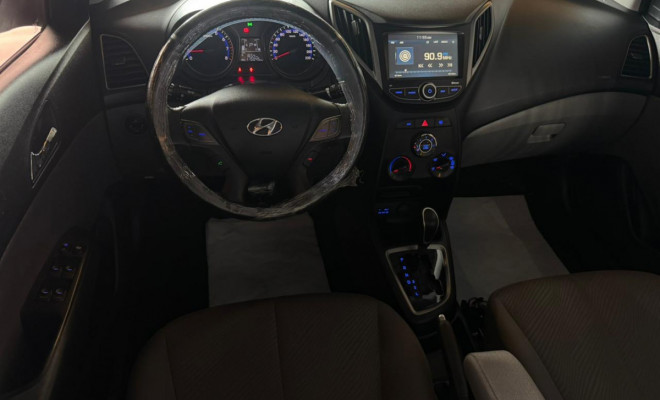 Hyundai HB20S Premium 1.6 Flex 16V Aut. 4p 2015 Flex-8