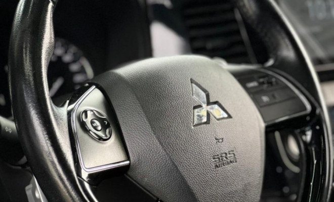 Mitsubishi OUTLANDER 2.0 16V 160cv Aut. 2016 Gasolina-12