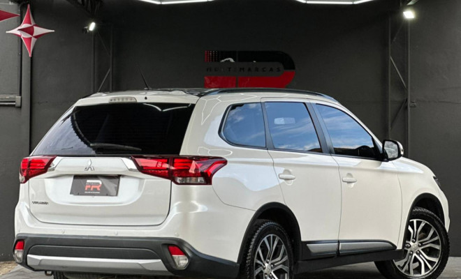 Mitsubishi OUTLANDER 2.0 16V 160cv Aut. 2016 Gasolina-4