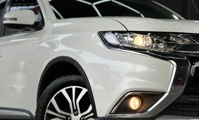 Mitsubishi OUTLANDER 2.0 16V 160cv Aut. 2016 Gasolina-6