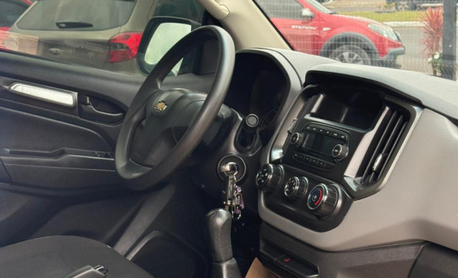 GM - Chevrolet S10 Pick-Up LS 2.8 TDI 4x4 CS Diesel 2017 Diesel-4