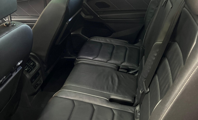 VW - VolksWagen TIGUAN Allspac R-Line 350 TSI 2.0 4x4 2019 Flex-8