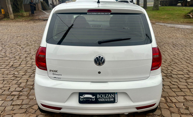 VW - VolksWagen Fox 1.0 Mi Total Flex 8V 5p 2013 Flex-4