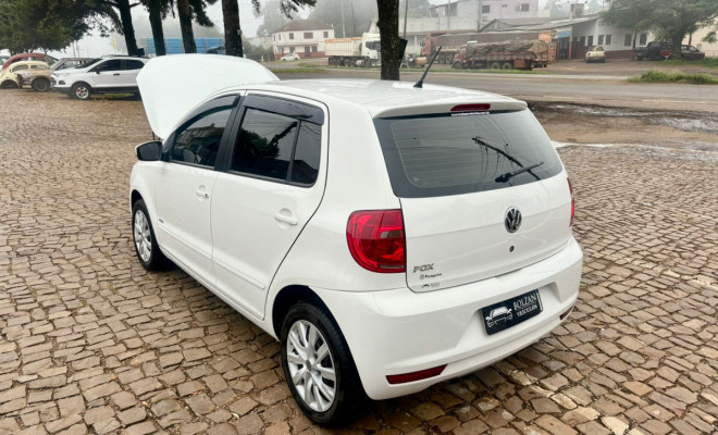 VW - VolksWagen Fox 1.0 Mi Total Flex 8V 5p 2013 Flex-3