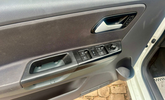 VW - VolksWagen Fox 1.0 Mi Total Flex 8V 5p 2013 Flex-8