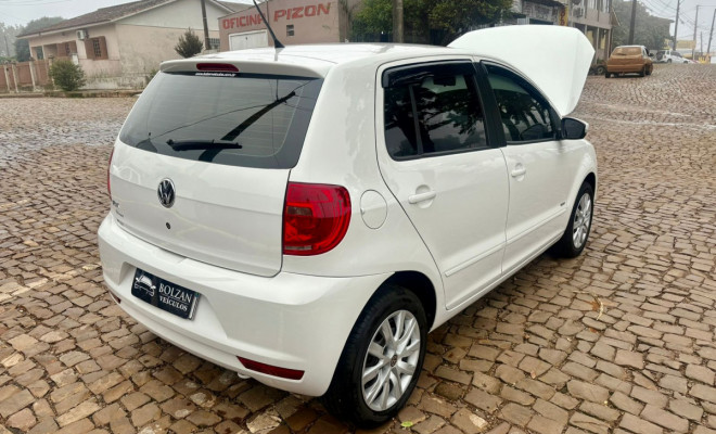 VW - VolksWagen Fox 1.0 Mi Total Flex 8V 5p 2013 Flex-2