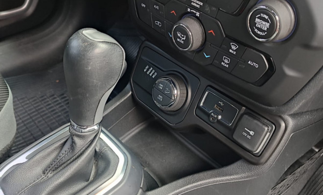 Jeep Renegade Longitude 2.0 4x4 TB Diesel Aut 2019 Diesel-13