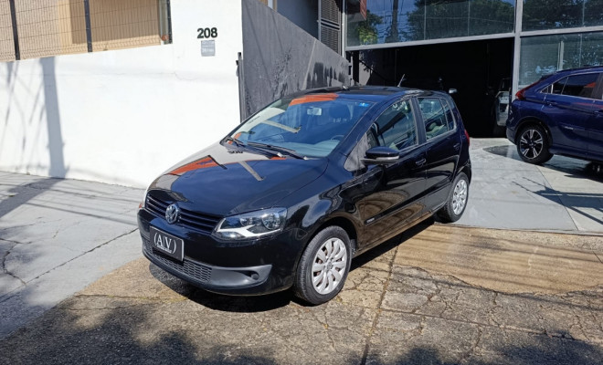VW - VolksWagen Fox 1.0 Mi Total Flex 8V 5p 2014 Flex-0