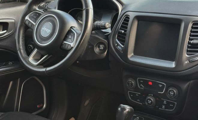 Jeep COMPASS LONGITUDE 2.0 4x2 Flex 16V Aut. 2018 Flex-4