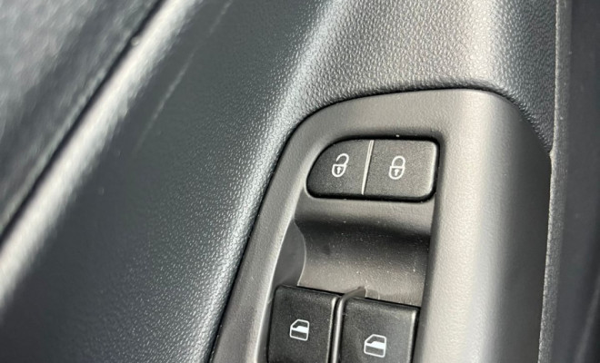 VW - VolksWagen Saveiro Robust 1.6 Total Flex 16V  2024 Flex-6